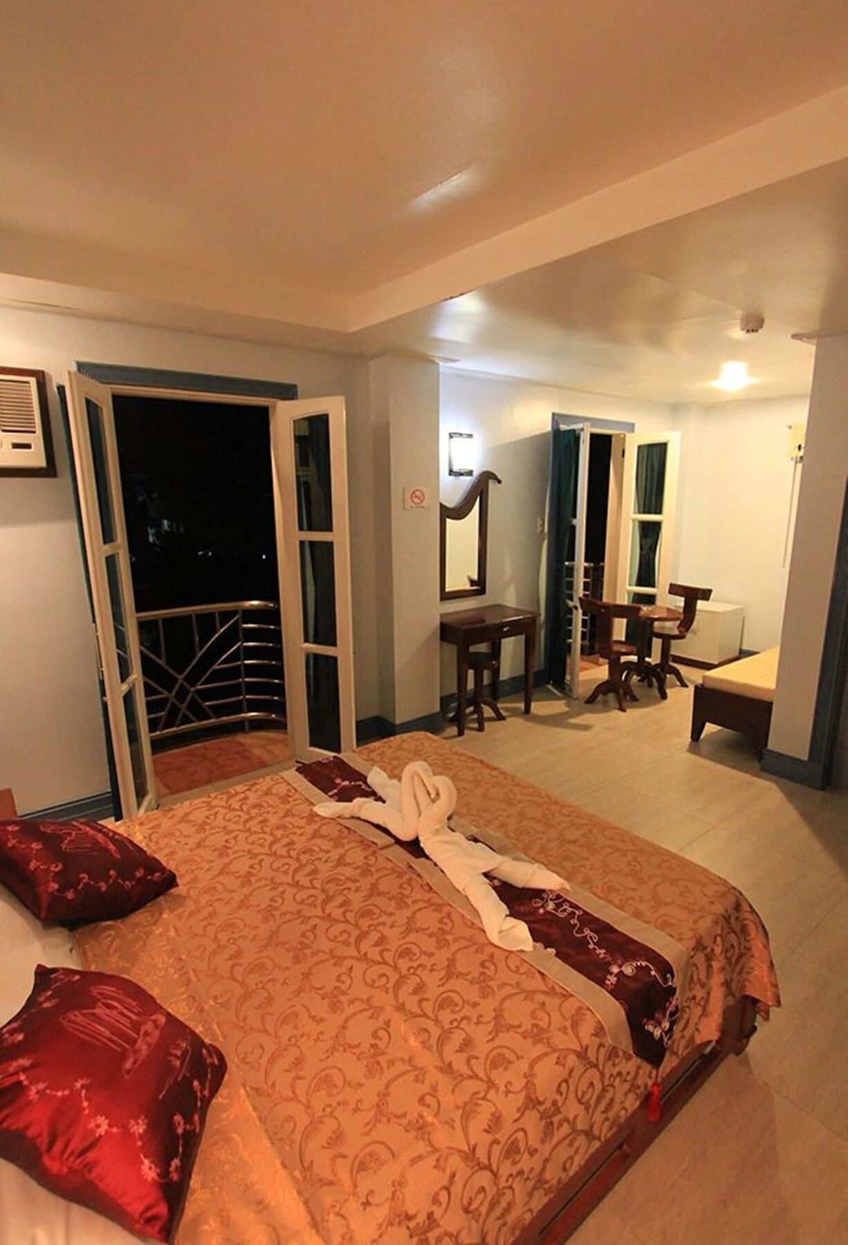 โรงแรมโบรา สกาย Balabag  ภายนอก รูปภาพ